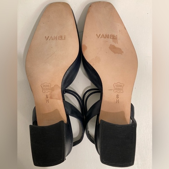VANELI NAVY LEATHER SHOES - Size 6 - Picture 6 of 9